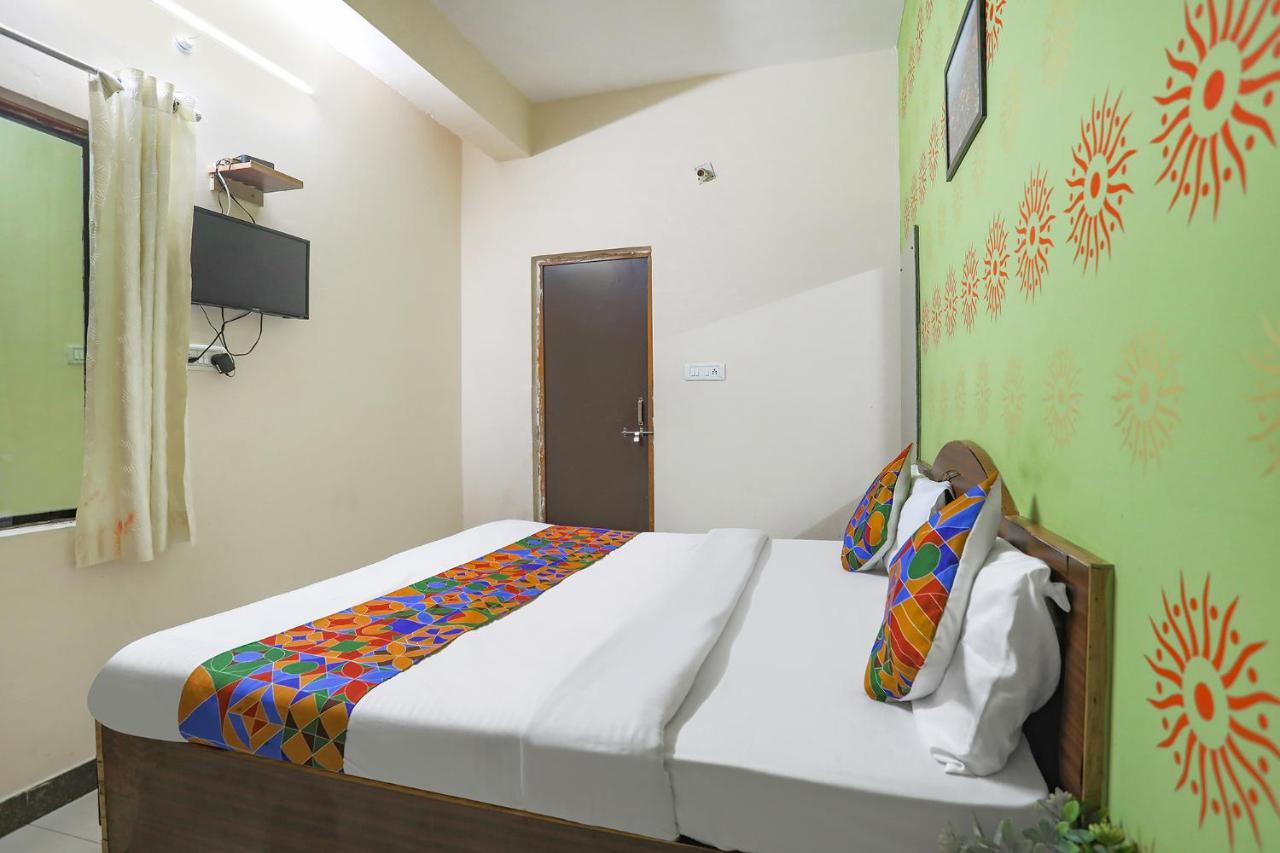 Fabexpress Kashi Khand Varanasi Exterior foto